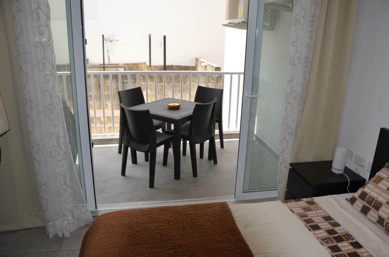 Pilgrim'S Rest Apartments Gzira Экстерьер фото