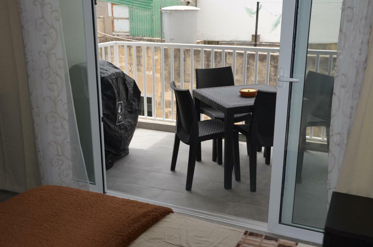 Pilgrim'S Rest Apartments Gzira Экстерьер фото