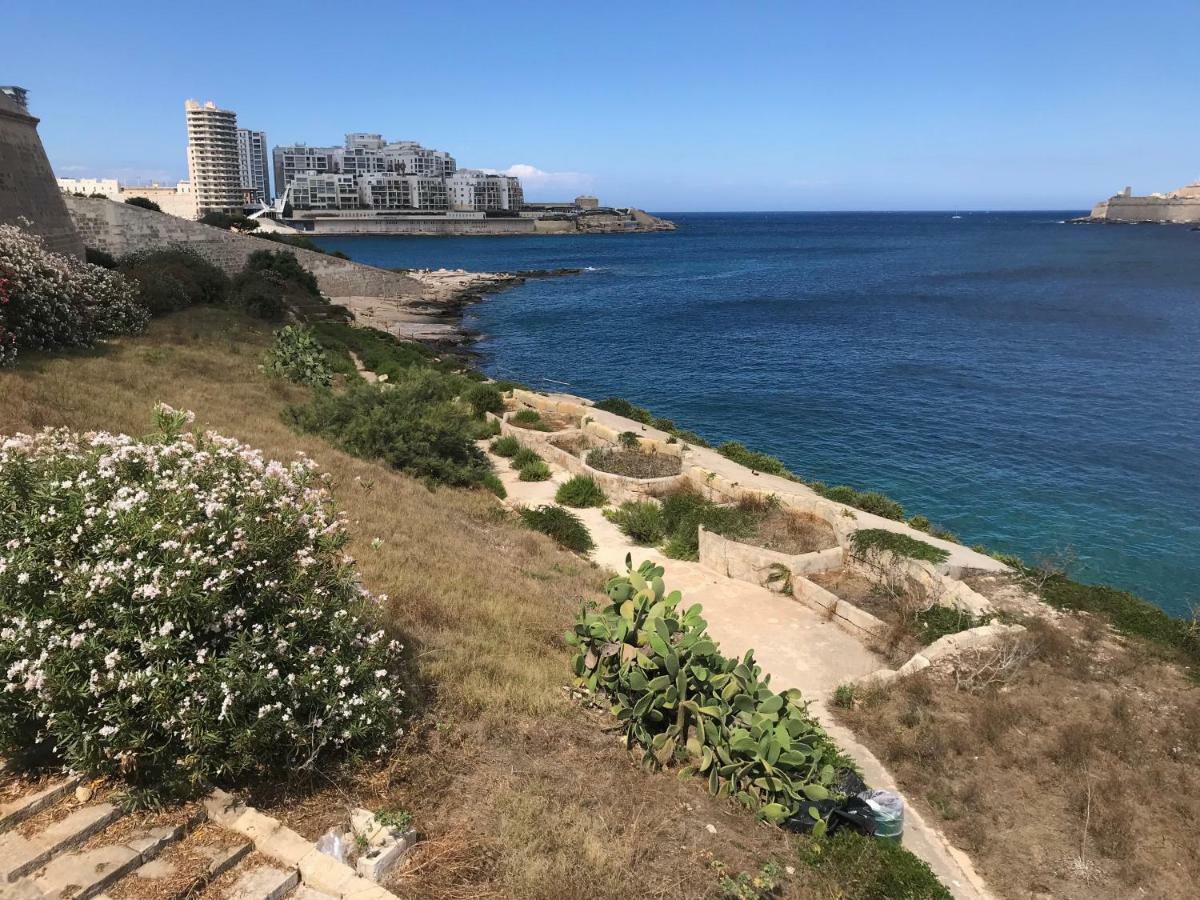 Pilgrim'S Rest Apartments Gzira Экстерьер фото