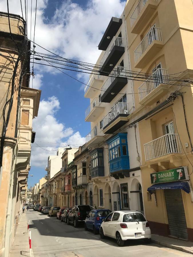 Pilgrim'S Rest Apartments Gzira Экстерьер фото
