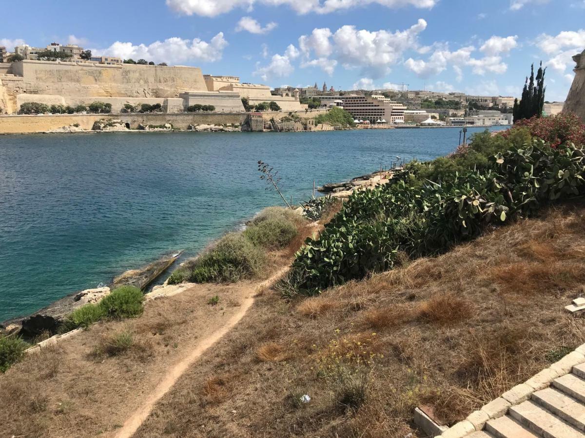Pilgrim'S Rest Apartments Gzira Экстерьер фото