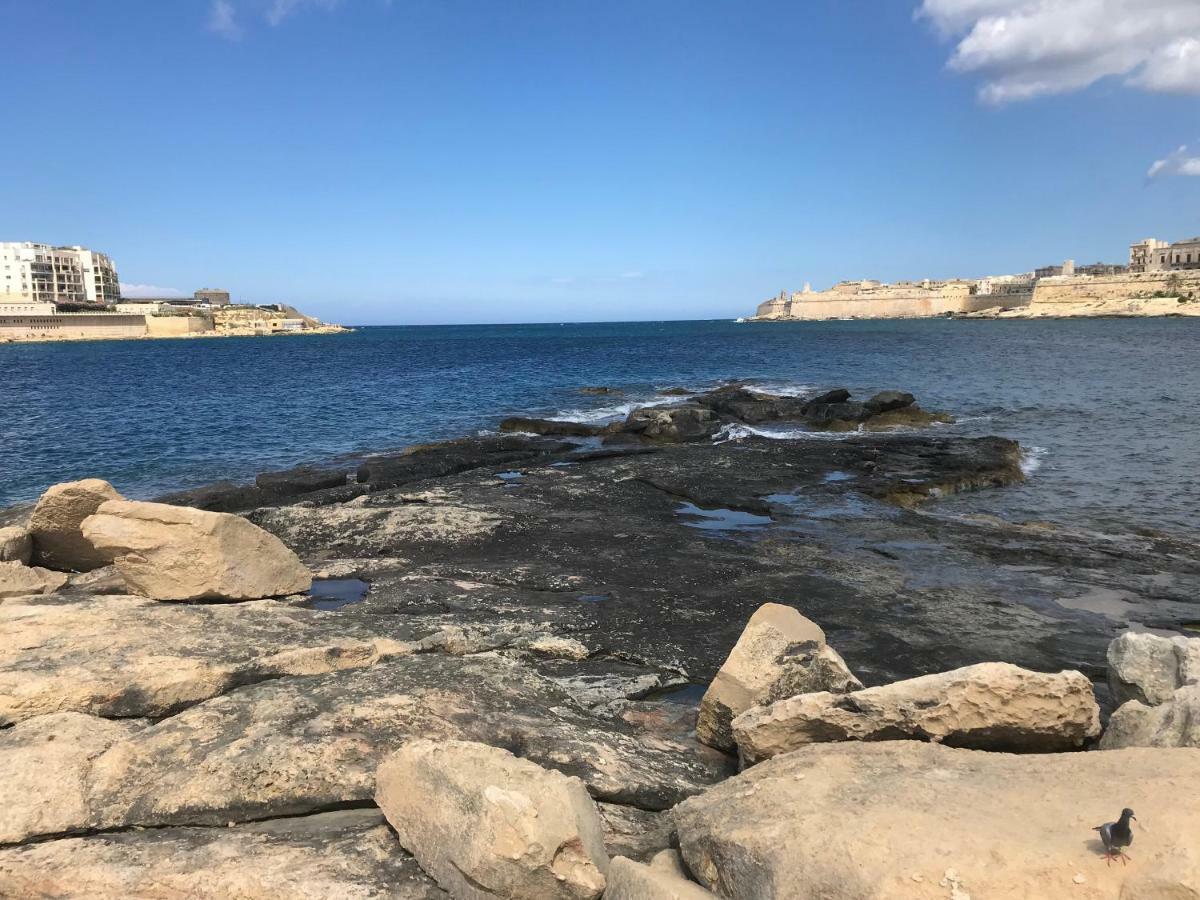 Pilgrim'S Rest Apartments Gzira Экстерьер фото